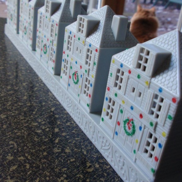 SOLD - Picture 4 of 8